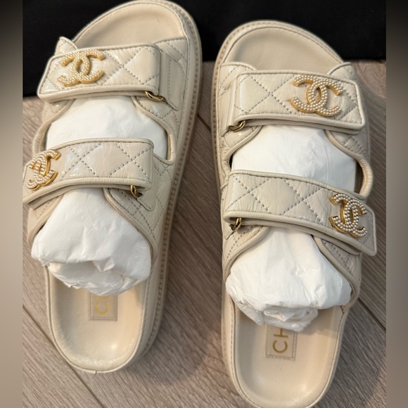 Chanel Cream Quilted Dad Sandals Mules with Gold Accents size 36 - Picture 4 of 10